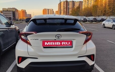 Toyota C-HR I рестайлинг, 2019 год, 2 250 000 рублей, 4 фотография