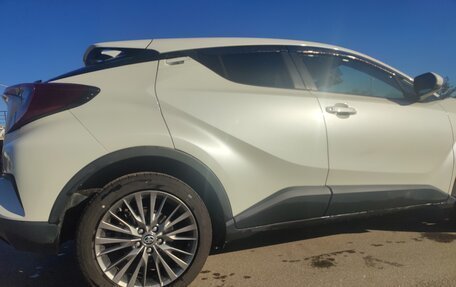 Toyota C-HR I рестайлинг, 2019 год, 2 250 000 рублей, 7 фотография