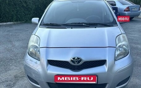 Toyota Yaris III, 2010 год, 550 000 рублей, 2 фотография