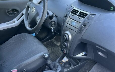 Toyota Yaris III, 2010 год, 550 000 рублей, 9 фотография