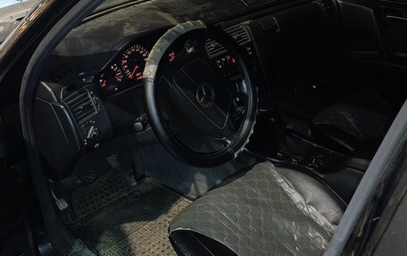 Mercedes-Benz E-Класс, 1997 год, 230 000 рублей, 9 фотография