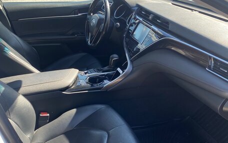 Toyota Camry, 2019 год, 2 150 000 рублей, 8 фотография