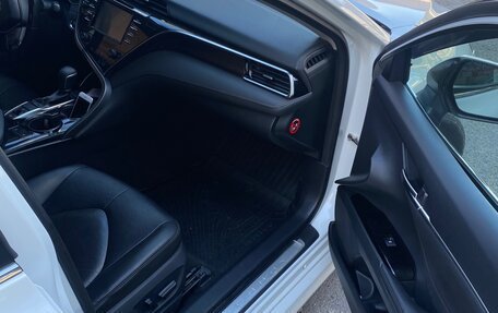 Toyota Camry, 2019 год, 2 150 000 рублей, 9 фотография