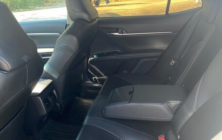 Toyota Camry, 2019 год, 2 150 000 рублей, 11 фотография