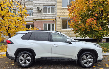 Toyota RAV4, 2021 год, 3 360 000 рублей, 5 фотография