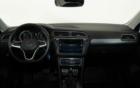 Volkswagen Tiguan II, 2021 год, 2 703 000 рублей, 7 фотография