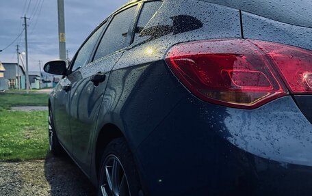Opel Astra J, 2010 год, 750 000 рублей, 2 фотография