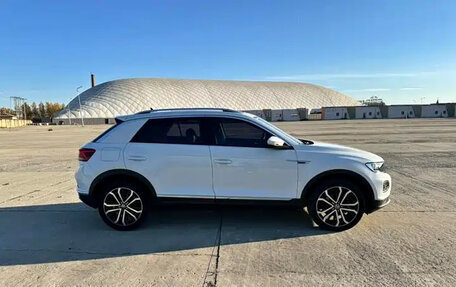 Volkswagen T-Roc I, 2022 год, 1 795 000 рублей, 7 фотография