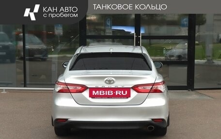 Toyota Camry, 2021 год, 2 990 000 рублей, 4 фотография