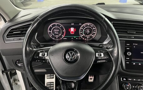 Volkswagen Tiguan II, 2018 год, 2 359 000 рублей, 13 фотография