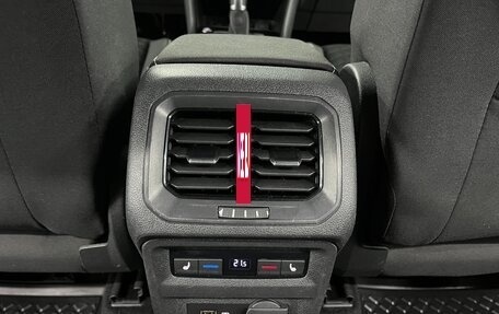 Volkswagen Tiguan II, 2018 год, 2 359 000 рублей, 18 фотография