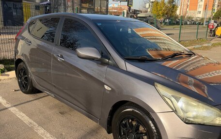 Hyundai Solaris II рестайлинг, 2015 год, 790 000 рублей, 2 фотография