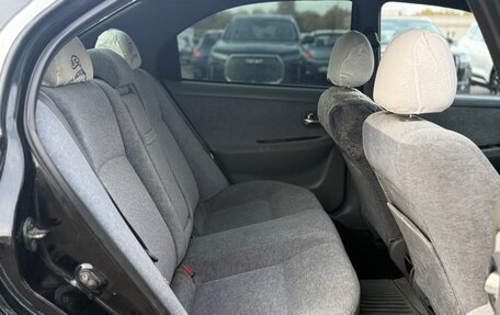 KIA Magentis I, 2004 год, 449 999 рублей, 12 фотография