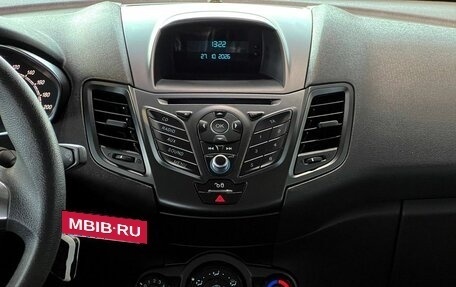 Ford Fiesta, 2015 год, 990 000 рублей, 12 фотография