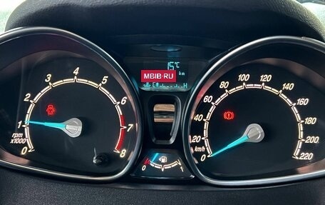 Ford Fiesta, 2015 год, 990 000 рублей, 18 фотография