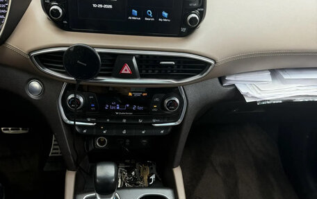 Hyundai Santa Fe IV, 2018 год, 2 999 999 рублей, 20 фотография