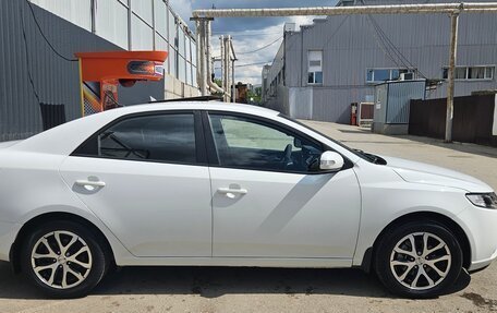 KIA Cerato III, 2010 год, 850 000 рублей, 2 фотография