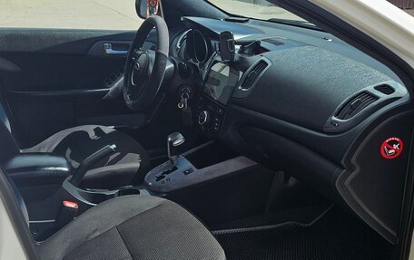 KIA Cerato III, 2010 год, 850 000 рублей, 6 фотография