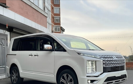 Mitsubishi Delica D:5 I, 2023 год, 3 090 000 рублей, 2 фотография