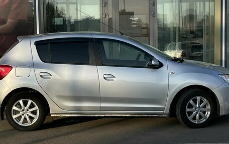 Renault Sandero II рестайлинг, 2019 год, 700 000 рублей, 6 фотография