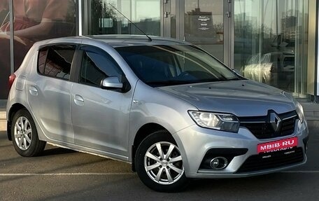 Renault Sandero II рестайлинг, 2019 год, 700 000 рублей, 4 фотография