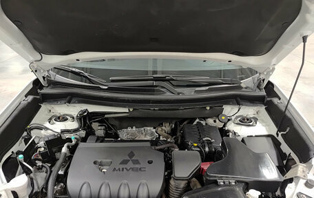 Mitsubishi Outlander III рестайлинг 3, 2022 год, 2 390 000 рублей, 13 фотография