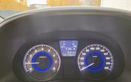Hyundai Solaris II рестайлинг, 2016 год, 865 000 рублей, 11 фотография