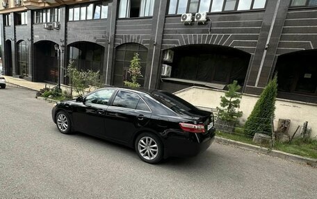 Toyota Camry, 2008 год, 750 000 рублей, 4 фотография