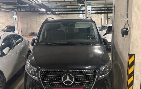 Mercedes-Benz V-Класс, 2024 год, 24 500 000 рублей, 1 фотография