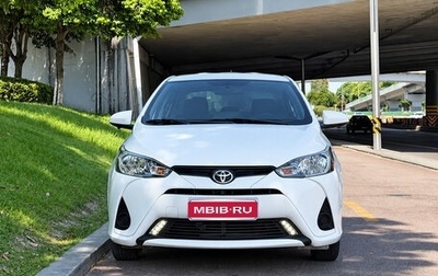 Toyota Yaris XP150 рестайлинг, 2022 год, 2 250 000 рублей, 1 фотография