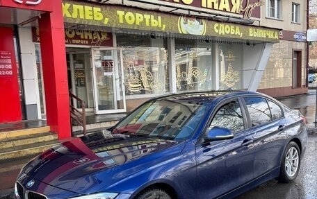 BMW 3 серия, 2018 год, 1 900 000 рублей, 3 фотография