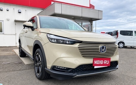 Honda Vezel, 2023 год, 1 680 000 рублей, 3 фотография
