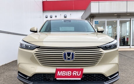 Honda Vezel, 2023 год, 1 680 000 рублей, 2 фотография