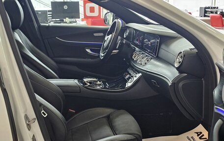 Mercedes-Benz E-Класс, 2016 год, 3 389 000 рублей, 22 фотография