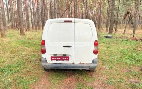 Peugeot Partner II рестайлинг 2, 2011 год, 380 000 рублей, 1 фотография