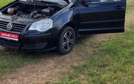 Volkswagen Polo IV рестайлинг, 2007 год, 305 000 рублей, 1 фотография