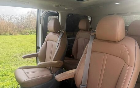 Hyundai Staria, 2024 год, 6 200 000 рублей, 14 фотография