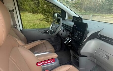 Hyundai Staria, 2024 год, 6 200 000 рублей, 11 фотография