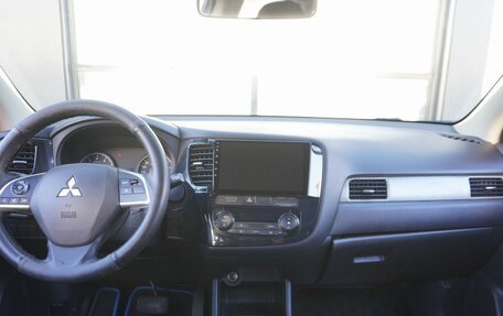 Mitsubishi Outlander III рестайлинг 3, 2012 год, 1 200 000 рублей, 12 фотография