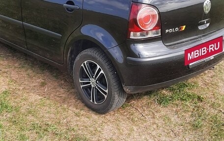 Volkswagen Polo IV рестайлинг, 2007 год, 305 000 рублей, 24 фотография