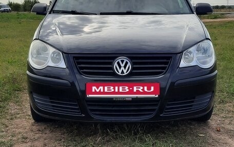 Volkswagen Polo IV рестайлинг, 2007 год, 305 000 рублей, 27 фотография
