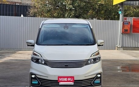 Nissan Serena IV, 2017 год, 1 680 000 рублей, 2 фотография