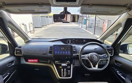 Nissan Serena IV, 2017 год, 1 680 000 рублей, 14 фотография