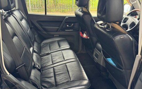 Mitsubishi Pajero III рестайлинг, 2004 год, 850 000 рублей, 9 фотография