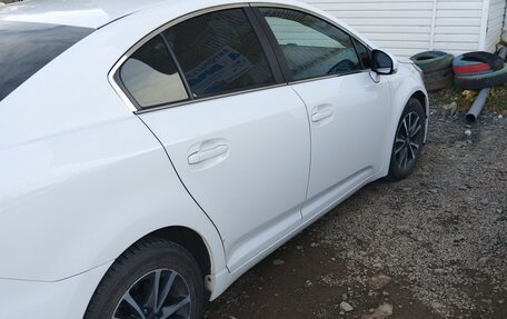 Toyota Avensis III рестайлинг, 2012 год, 1 100 000 рублей, 9 фотография