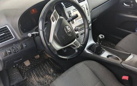 Toyota Avensis III рестайлинг, 2012 год, 1 100 000 рублей, 14 фотография
