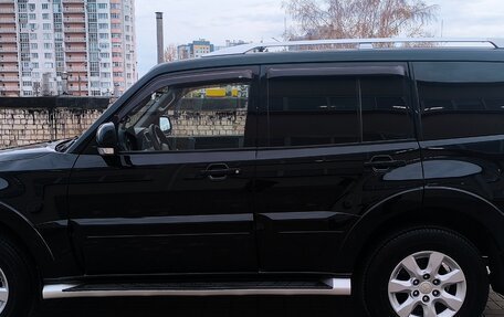 Mitsubishi Pajero IV рестайлинг 2, 2011 год, 1 800 000 рублей, 8 фотография