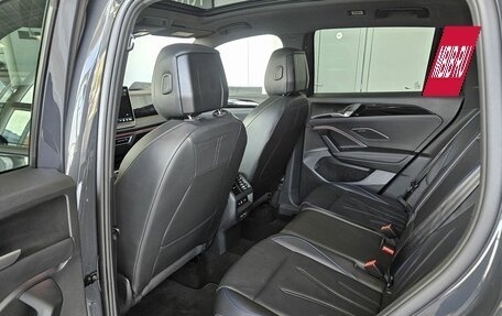 Volkswagen Tiguan, 2025 год, 6 099 000 рублей, 15 фотография