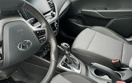 Hyundai Solaris II рестайлинг, 2021 год, 1 880 000 рублей, 12 фотография