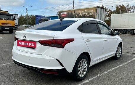 Hyundai Solaris II рестайлинг, 2021 год, 1 880 000 рублей, 7 фотография